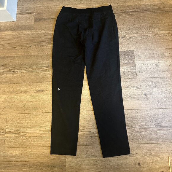 Lululemon Black Sweatpants Zipper Pockets Size 8 Yoga Pant Slim Fit - Picture 2 of 5